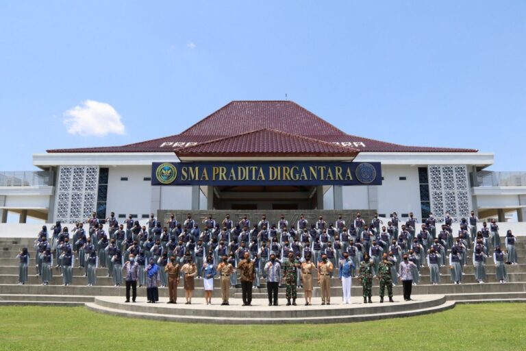 150+ Soal Tes Masuk SMA Pradita Dirgantara beserta Pembahasannya