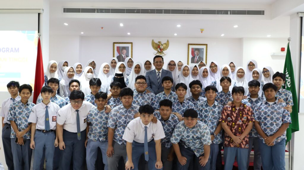 Sekolah Indonesia Jeddah tingkat sma